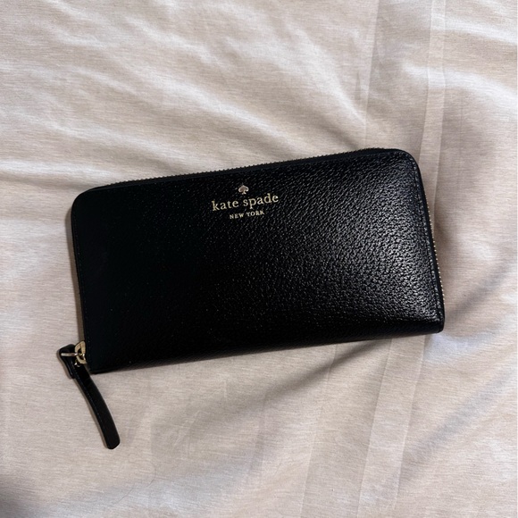 Kate Spade Wallet - Picture 3 of 3